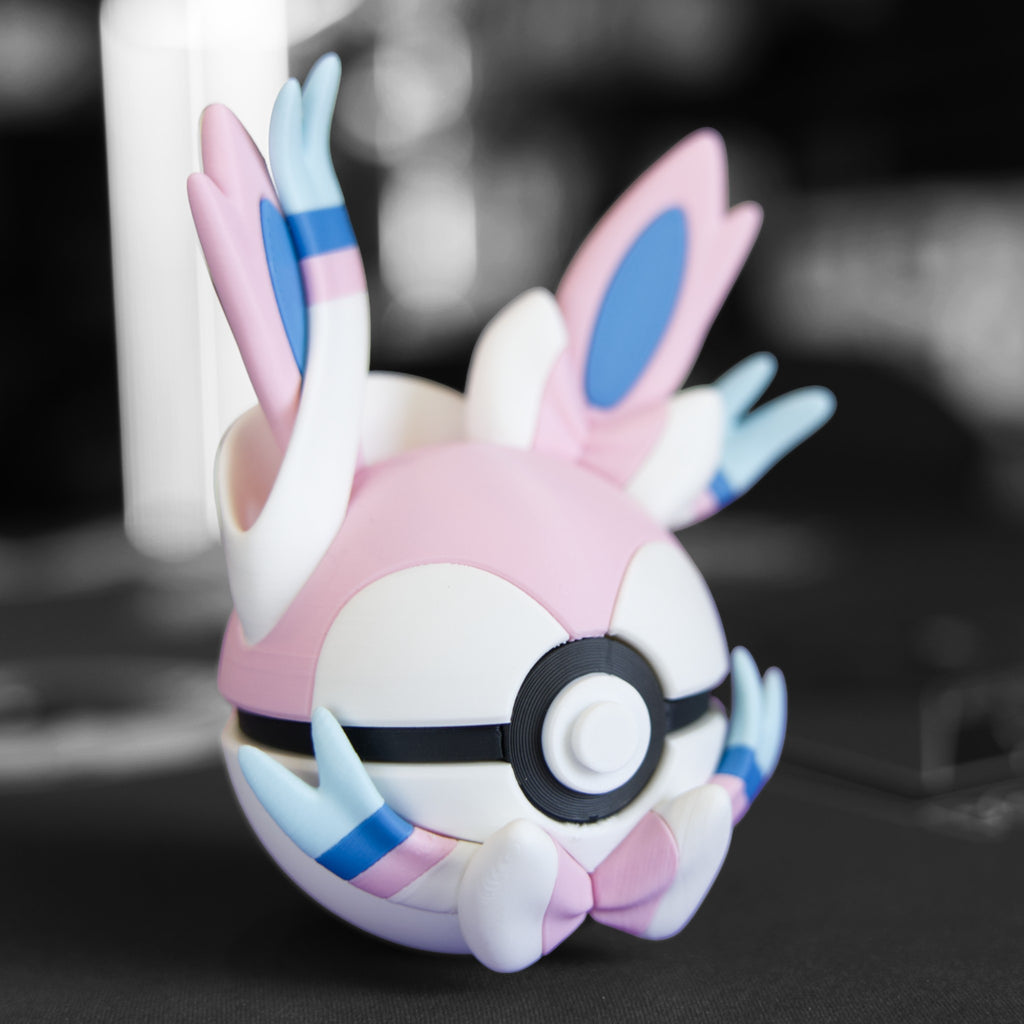 Collect'a'Balls - Sylveon #0700 - Local Artist Collection