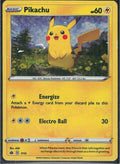Pikachu #7 Foil/Holo Foil/Holo Sword & Shield McDonald's Collection 2022 en