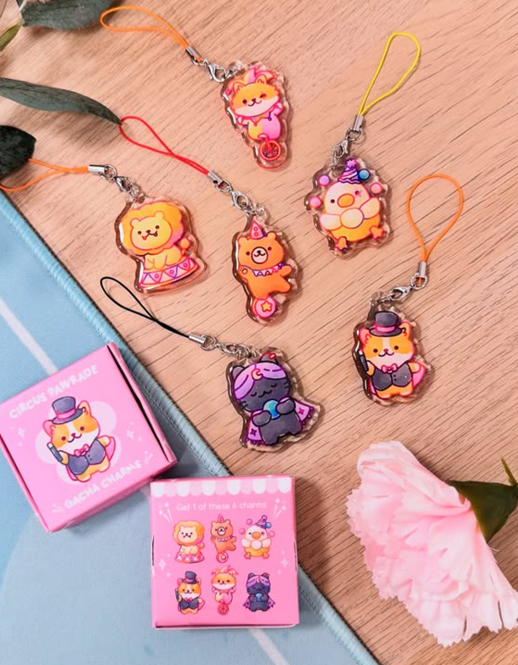 Circus Pawrade Gacha Charms - Shiku